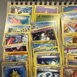 2011 Pokemon TCG Black & White Legends Zekrom EX - filled with an assortment - Image 3