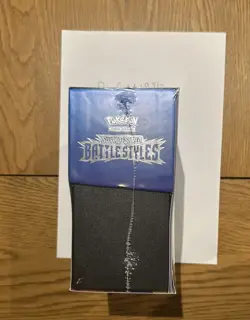 Pokemon TCG Sword & Shield: Battle Styles Elite Trainer Box - BLUE ETB - Image 4