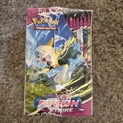 Pokemon TCG Sword & Shield Fusion Strike Booster Box w/ Case - Sealed - A4 - Image 4