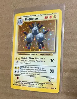 MAGNETON - 9/130 Base Set - 1999 - Holo - Rare Pokemon Card * EX / Near MINT - Image 3