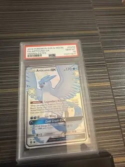 2019 POKEMON SUN & MOON HIDDEN FATES #SV54 FULL ART/ARTICUNO GX PSA 10 - Image 1