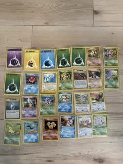 104 Vintage Pokemon Card Lot - WOTC 1999-2000 - Good Condition - All Sleeved - Image 3