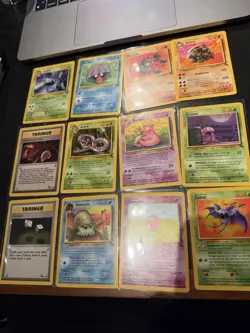 Pokemon TCG assorted cards Vintage Only - WOTC Base set / Jungle / Fossil / Neo - Image 1