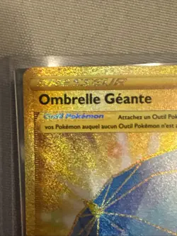 CARTE POKEMON OMBRELLE GEANTE 199/189 DRESSEUR GOLD TENEBRES EMBRASEES EB03 FR - Image 3