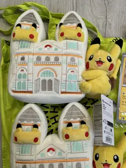 Pokemon - Pikachu at the Museum Natural History Promo + Plush + Booklet - New X2 - Image 3