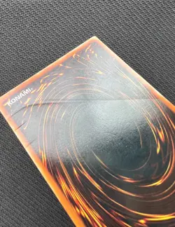 Yugioh D. D. Warrior Lady Unlimited Edition Ultra Rare HL06-EN003 crease - Image 3