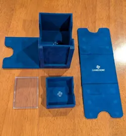 Gamegenic Squire Plus 100+ XL Convertible Blue Deck Box - Image 3