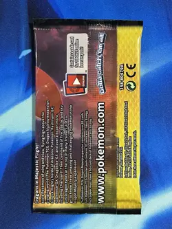 Pokemon TCG 2018 Sun & Moon Dragon Majesty Booster Pack Sealed Salamence Art - Image 2