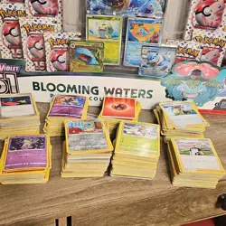 Pokemon TGC lot of hundreds of heavy played/damaged cards of all types and sets - Image 4