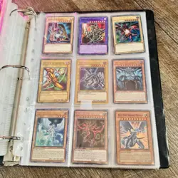 Huge Yugioh Vintage and new Collection Binder Lot 950+ Cards - Image 2