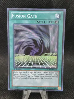 Fusion Gate (LCYW-EN268) 1st Edition - Super Rare - Light Play - Image 1