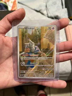 Mimikyu Paldean Fates Pokemon Center Stamp Promo 075 -SVP Scarlet & Violet Promo - Image 1