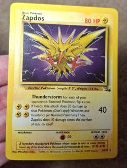 1999 POKEMON TCG FOSSIL SET UNLIMITED ZAPDOS CARD 30/62 - Image 1
