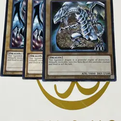 Yugioh! Blue-Eyes White Dragon X3 PlaySet - Image 2
