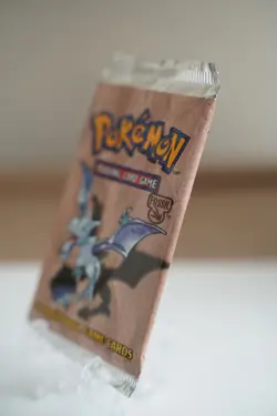 Pokemon WOTC Fossil Unlimited Booster Pack Vintage Sealed TCG Aerodactyl - Image 3