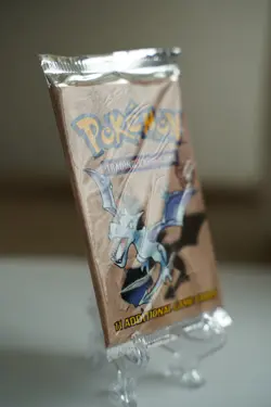 Pokemon WOTC Fossil Unlimited Booster Pack Vintage Sealed TCG Aerodactyl - Image 4