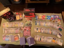 Pokemon Scarlet & Violet 100+ Holos And Reverse Holos. 300+ Cards Total. 636996769661 - Image 1