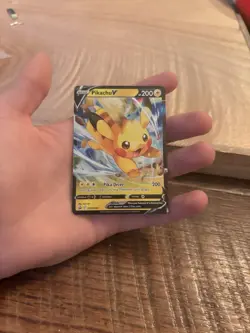 Pokemon TCG Pikachu V SWSH285 Black Star Promo NM - Image 1