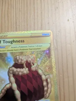 Cape of Toughness 200/185 2020 Vivid Voltage Pokemon Card Gold Secret Rare - NM - Image 5