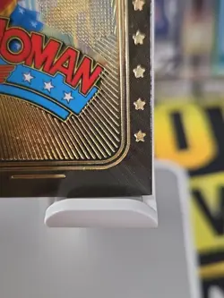 Wonder Woman (Pikachu) #E38 Gold Holo - Heros & Villains Flash Edition Pokemon🔥 - Image 3