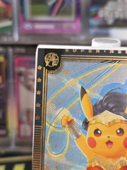 Wonder Woman (Pikachu) #E38 Gold Holo - Heros & Villains Flash Edition Pokemon🔥 - Image 5