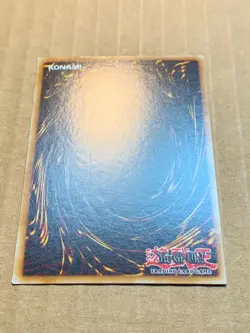 yugioh Parallel Rare Dark Magician DT01-EN002 Moderately Played (Very Good) - Image 5