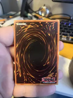 Dark Magician BPT-001 2002 Collectors Tin Limited Edition - Image 2