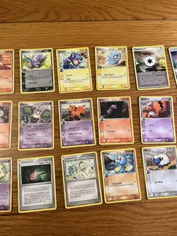Lot of 31 DELTA SPECIES Pokemon cards Regular Non-Holo EX Dragon Frontiers - Image 3