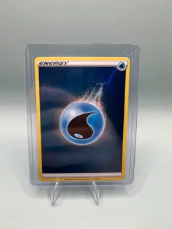 Pokemon TCG Water Energy - Reverse Holo - 2020 Trainer Card (NM) - Image 1