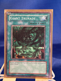 X 1 Giant Trunade LP Yu-gi-oh SDJ-032 - Image 1