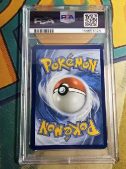 2024 POKEMON SSP EN-SURGING SPARKS ILLUSTRATION RARE #208 ALOLAN DUGTRIO PSA 8 - Image 2