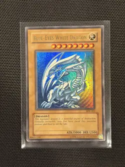 YuGiOh GLOSSY Blue Eyes White Dragon SDK-001 Ultra Rare 💎 - Image 1