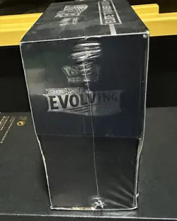 Pokemon TCG Sword & Shield Evolving Skies Elite Trainer Box FACTORY SEALED - Image 5