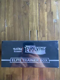 Pokemon TCG: Sword & Shield-Evolving Skies Elite Trainer Box 728192533419 - Image 4