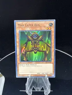 Yugioh Man-Eater Bug LOB-EN108 Super Rare 25th Anniversary NM - Image 1