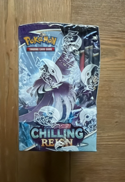 Pokemon TCG: SWSH Chilling Reign Booster Box + Fusion Strike Booster Box - Image 3