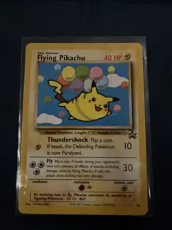 Pokemon Flying Pikachu #25 2001 TCG Card Basic Regular English Vintage - Image 1