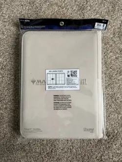 Magic the Gathering Final Fantasy Cloud Ultra Pro 9-Pocket Premium PRO Binder - Image 2