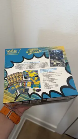 Ascended Heroes Pokemon Center Elite Trainer Box (ETB) Sealed *WITH SMALL TEAR* - Image 4