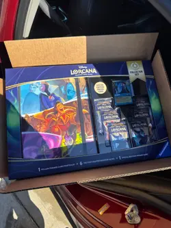 Disney Lorcana TCG First Chapter Costco Collector Set New Sealed The Queen Promo - Image 1