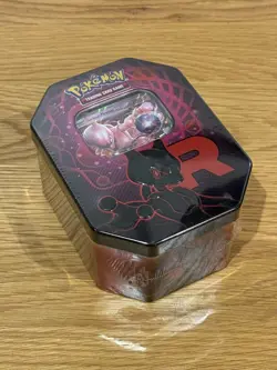 TCG Pokemon Destined Rivals Tin – Team Rocket’s Mewtwo – Sealed booster Tin - Image 1
