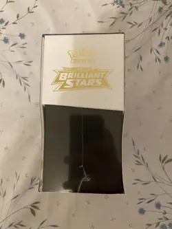 Pokemon Sword & Shield Brilliant Stars Elite Trainer Box sealed - MINT condition 820650850127 - Image 4