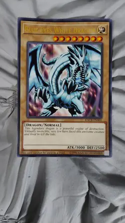 Yugioh Jumbo Blue Eyes White Dragon KACB-EN001 Minor Corner Wear! - Image 1