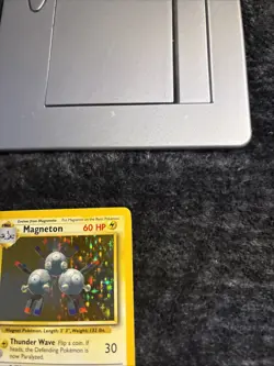 Pokemon TCG Magneton Base Set Holo Unlimited Rare Card 9/102 MP - Image 4
