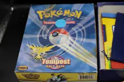 NO CARDS Pokemon WOTC Tempest Gift Box, Pikachu Coin, Playmate, Counters, Books - Image 5