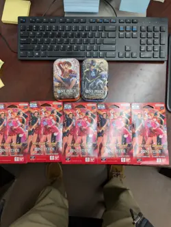 ONE PIECE TCG Bundle Heroines & Tins - Image 1