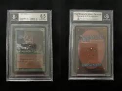 Giant Growth ALPHA Mtg NEAR MINT Graded BGS 8.5 QUAD+ (8.5/8.5/9/8.5) - Image 1