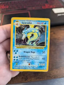 POKEMON GYARADOS 6/102 HOLO BASE SET 1999 WIZARDS HP - Image 1