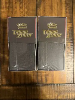 POKEMON TCG CROWN ZENITH ELITE TRAINER BOX ETB SEALED MINT X2 LUCARIO VSTAR ! - Image 4