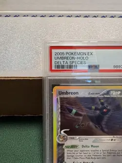 Pokemon TCG: Umbreon-Holo #17/113, EX Delta Species 2005, PSA 9 MINT. - Image 2